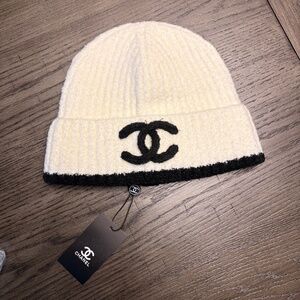 CHANEL BEANIE